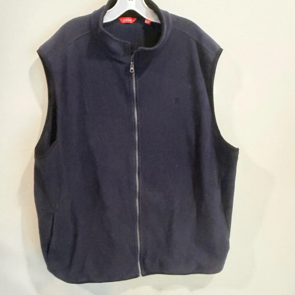 Izod Men's Dark Blue Fleece Vest‎